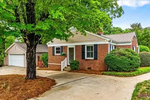 618 W Cornwallis Dr, Greensboro, NC 27408 - Photo 2