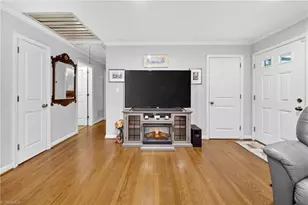 3510 Vernon St, Greensboro, NC 27408 - Photo 20