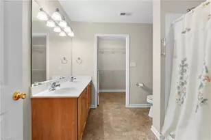 402 Pinefield Pl, Thomasville, NC 27360 - Photo 12