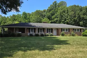 540 Johnson Rd, High Point, NC 27265 - Photo 2