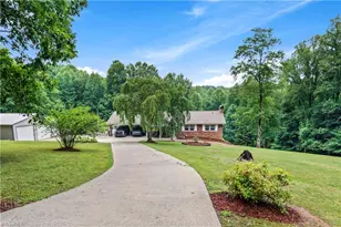 303 Alexander Dr, North Wilkesboro, NC 28659 - Photo 42