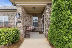 4364 Rockledge Ln, Thomasville, NC 27360 - Photo 4