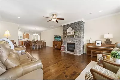 4364 Rockledge Lane, Thomasville, NC 27360 - Photo 6