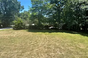 1061 N Peace Haven Rd, Winston-Salem, NC 27104 - Photo 22
