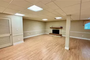 1061 N Peace Haven Rd, Winston-Salem, NC 27104 - Photo 22