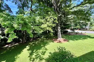 1061 N Peace Haven Rd, Winston-Salem, NC 27104 - Photo 40