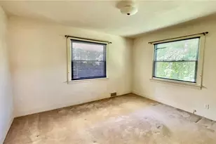 1061 N Peace Haven Rd, Winston-Salem, NC 27104 - Photo 16