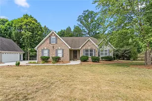 8475 Hunting Ct, Stokesdale, NC 27357 - Photo 2
