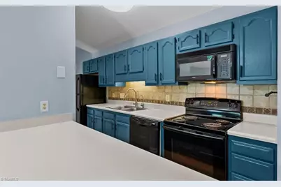 3701 Cotswold Terrace #7-K, Greensboro, NC 27410 - Photo 4