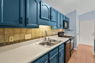 3701 Cotswold Terrace, Greensboro, NC 27410 - Photo 6