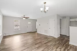 1317 Hardesty Ln, Winston-Salem, NC 27101 - Photo 6
