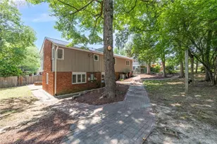 2302 Running Brook Dr, Greensboro, NC 27408 - Photo 32
