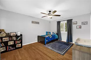 2302 Running Brook Dr, Greensboro, NC 27408 - Photo 20
