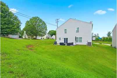 8502 Mansell Court, Charlotte, NC 28215 - Photo 30