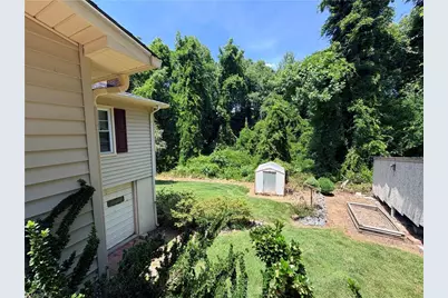 176 W Robin Road, Elkin, NC 28621 - Photo 24