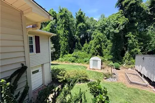 176 W Robin Rd, Elkin, NC 28621 - Photo 24