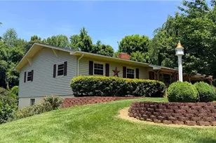 176 Robin Rd, Elkin, NC 28621 - Photo 24