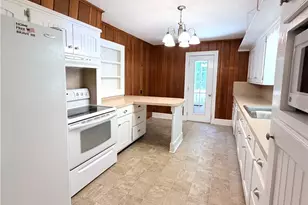 176 W Robin Rd, Elkin, NC 28621 - Photo 12