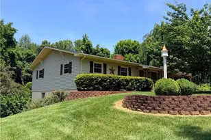 176 Robin Rd, Elkin, NC 28621 - Photo 1