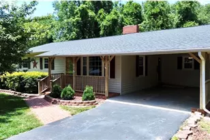 176 W Robin Rd, Elkin, NC 28621 - Photo 4