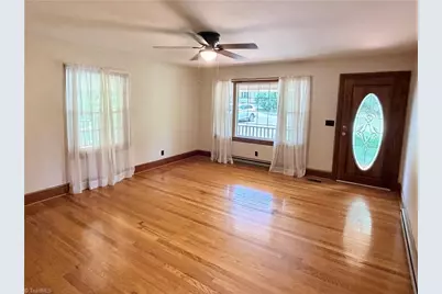 176 W Robin Road, Elkin, NC 28621 - Photo 6