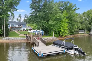 645 Riverside Dr, Lexington, NC 27292 - Photo 1