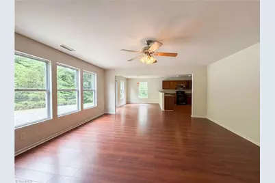 382 Kendall Drive, Winston-Salem, NC 27107 - Photo 6