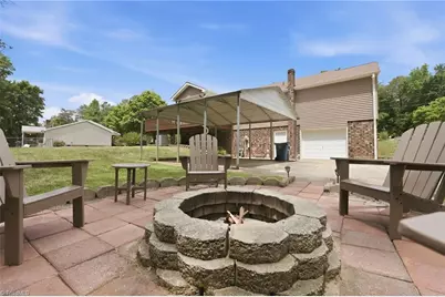 3124 Oakridge Drive, Graham, NC 27253 - Photo 12