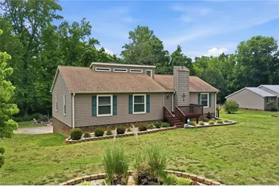 3124 Oakridge Drive, Graham, NC 27253 - Photo 2