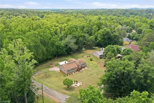 3124 Oakridge Dr, Graham, NC 27253 - Photo 4