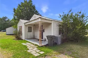 1004 Unity St, Thomasville, NC 27360 - Photo 16