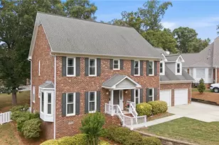 2903 Beckworth Ct, Jamestown, NC 27282 - Photo 2
