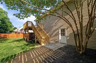 2751 Bridgeport Dr, Winston-Salem, NC 27103 - Photo 6