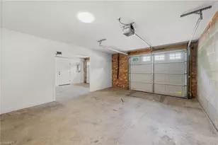 2751 Bridgeport Dr, Winston-Salem, NC 27103 - Photo 46