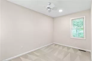 4236 Brentonshire Ln, High Point, NC 27265 - Photo 18