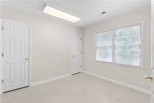 4236 Brentonshire Ln, High Point, NC 27265 - Photo 32