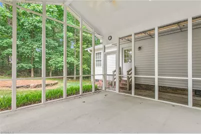 4236 Brentonshire Lane, High Point, NC 27265 - Photo 34