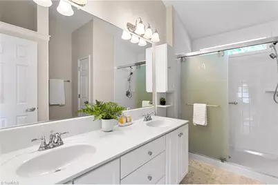 4236 Brentonshire Lane, High Point, NC 27265 - Photo 24