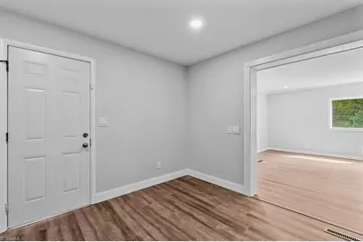 5005 Farmoor Circle, Winston-Salem, NC 27105 - Photo 18