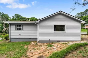 5005 Farmoor Cir, Winston-Salem, NC 27105 - Photo 32