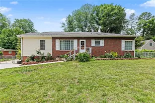 1516 Homewood Ave, High Point, NC 27262 - Photo 1