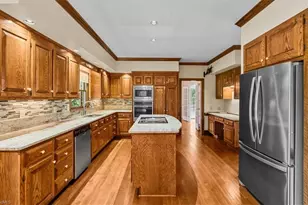 4002 Smithfield Dr, Greensboro, NC 27406 - Photo 8