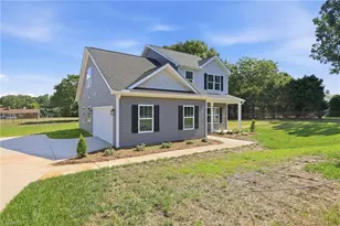 863 Sedge Garden Rd, Kernersville, NC 27284 - Photo 2
