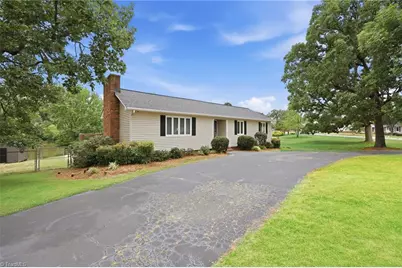 312 Aldridge Road, Archdale, NC 27263 - Photo 2