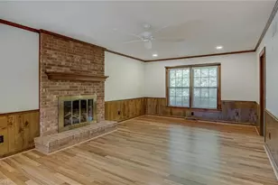 2305 Musket Ln, Greensboro, NC 27455 - Photo 6