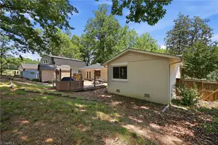 4403 Kingsland Dr, Greensboro, NC 27455 - Photo 28