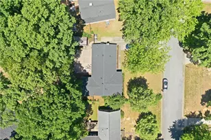 4403 Kingsland Dr, Greensboro, NC 27455 - Photo 34