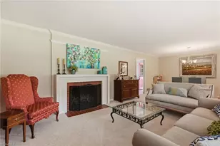 1019 Oakcrest Dr, Reidsville, NC 27320 - Photo 2
