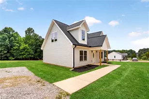 4352 Happy Hollow Rd, Asheboro, NC 27205 - Photo 2