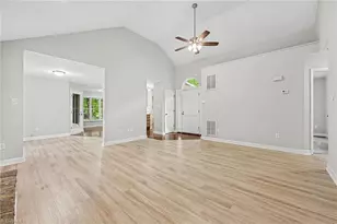 1135 Cedar Ridge Dr, Mebane, NC 27302 - Photo 4